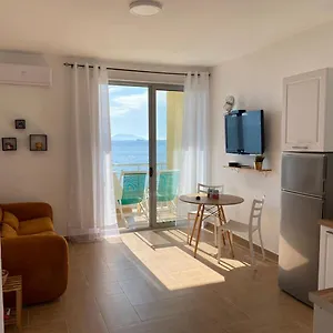 Modern In Lungomare, Wlora