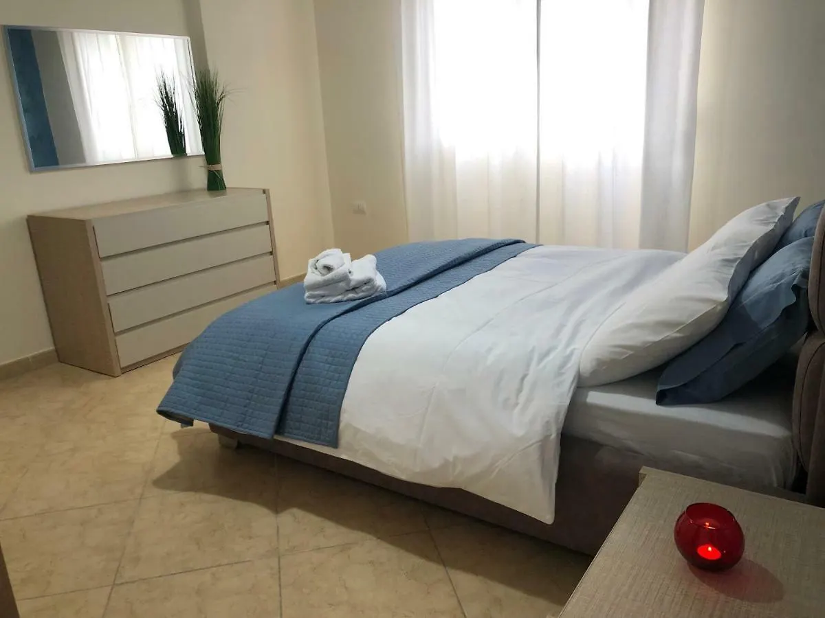 Apartamento I'M Joy Vlorë 0*,